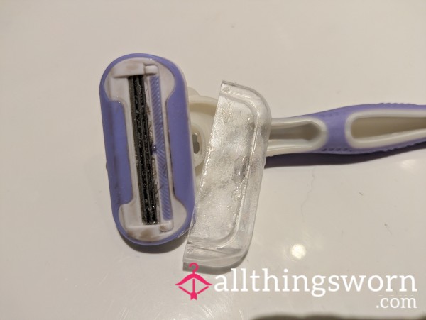 Used Razor