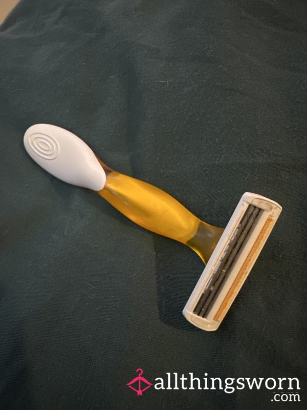 Used Razor