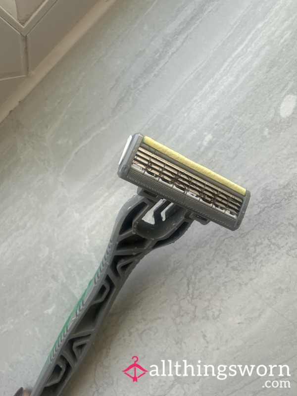 Used Razor 🪒