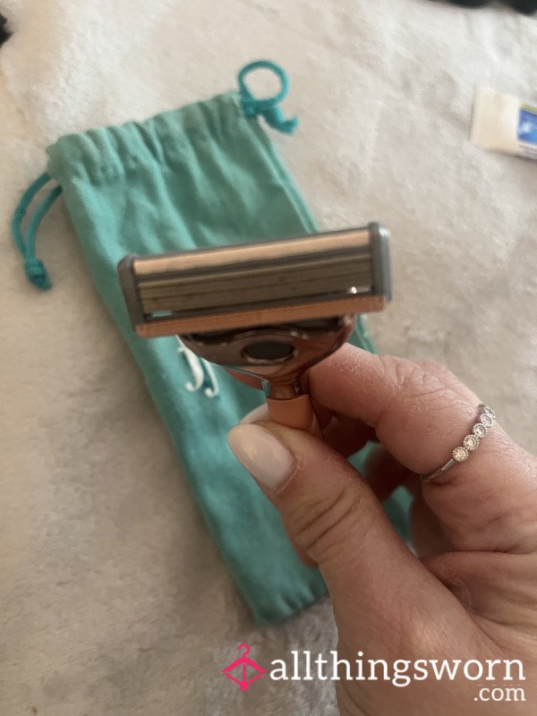 Used Razor