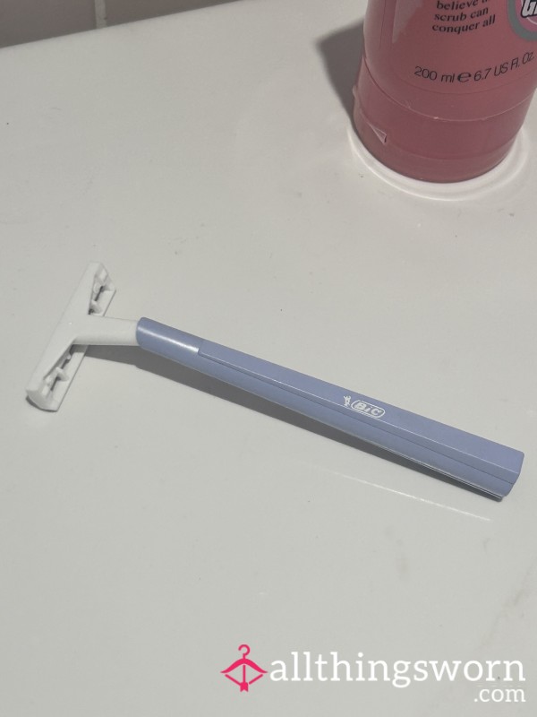 Used Razor