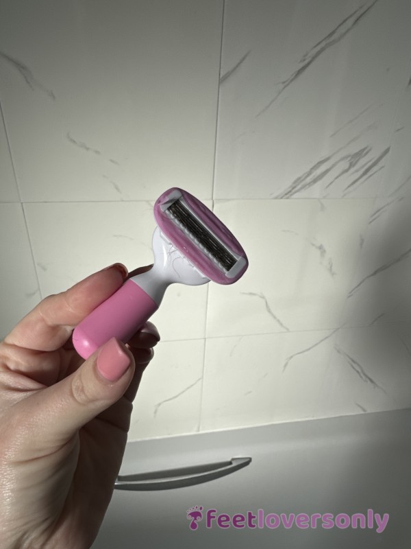 Used Razor