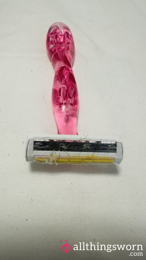 Used Razor