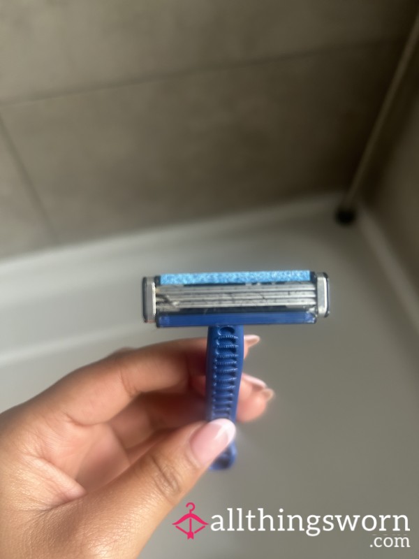 Used Razor