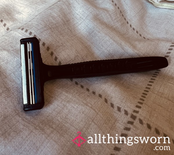 Used Razor