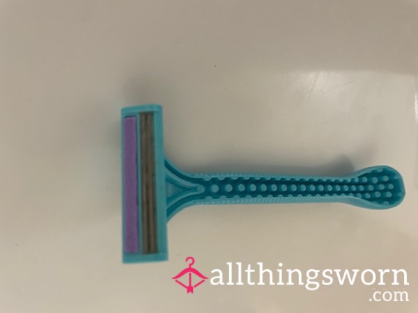 Used Razor