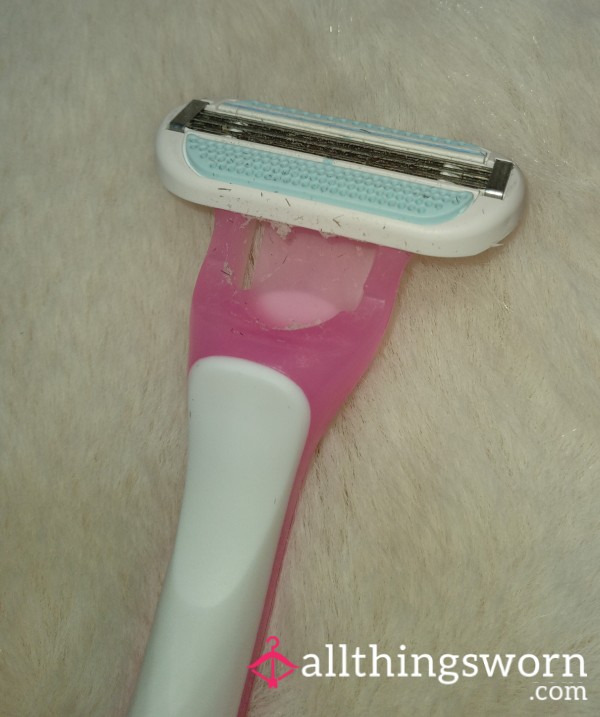 Used Razor