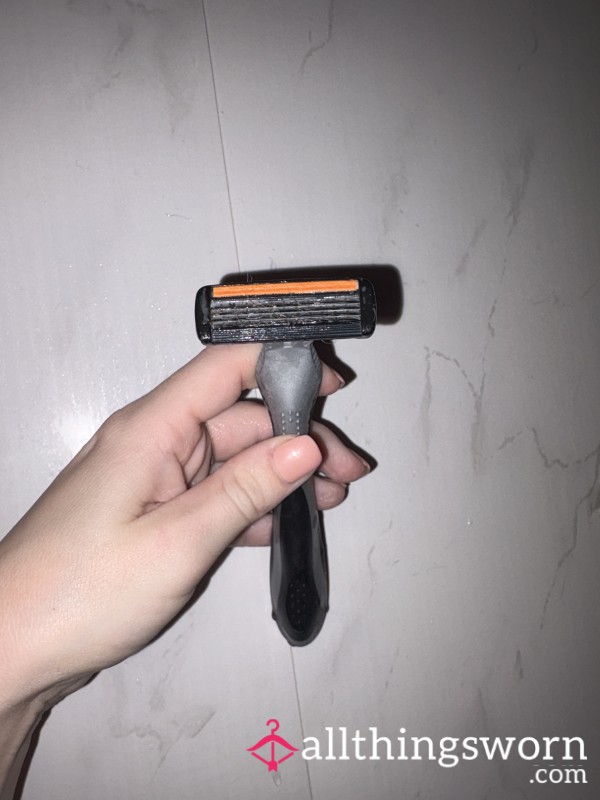 Very Well Used Razor