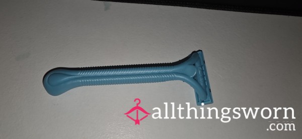 Used Razor