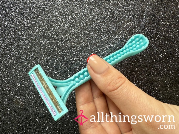 Used Razor
