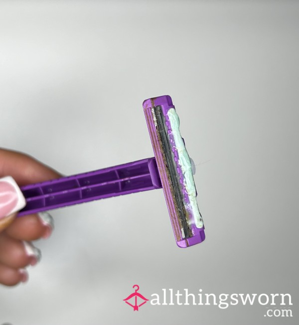 Used Razor