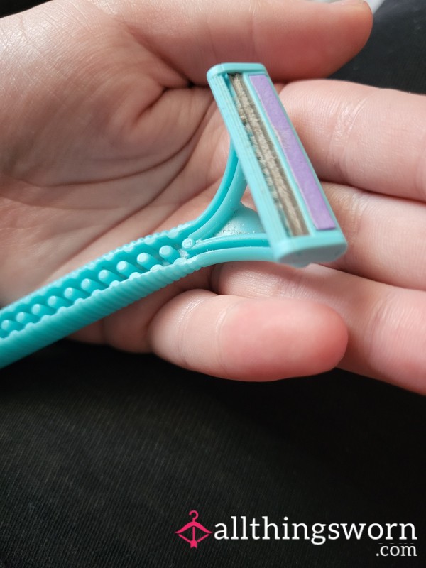 Used Razor