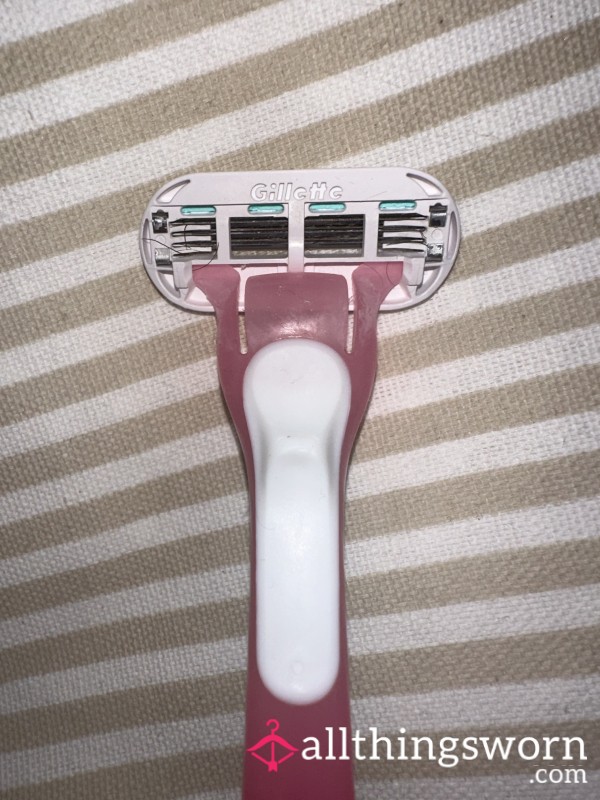 Used Razor