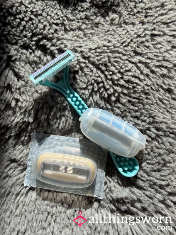 Used Razor