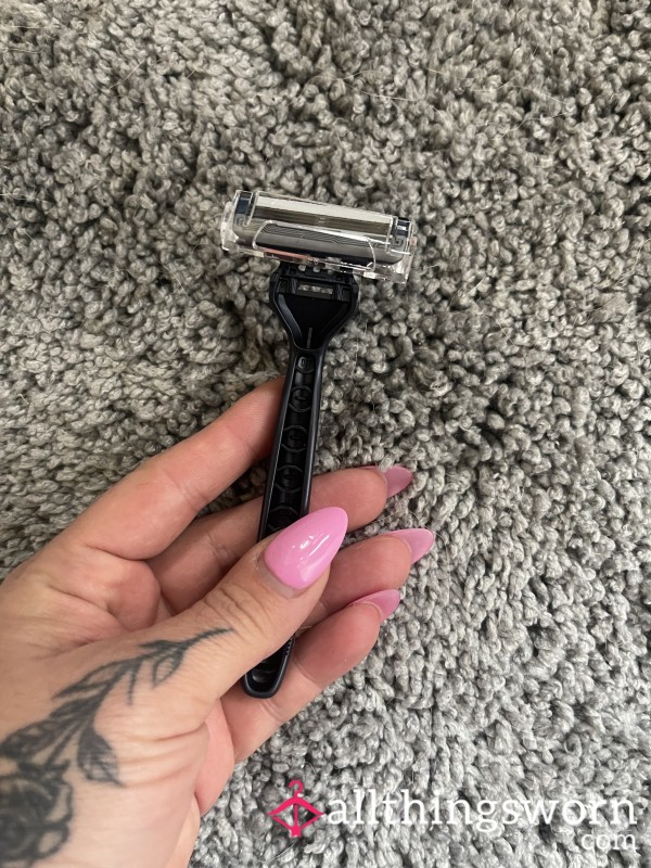 Used Razor