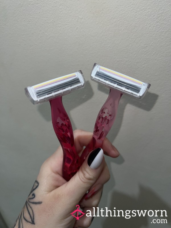 Used Razor