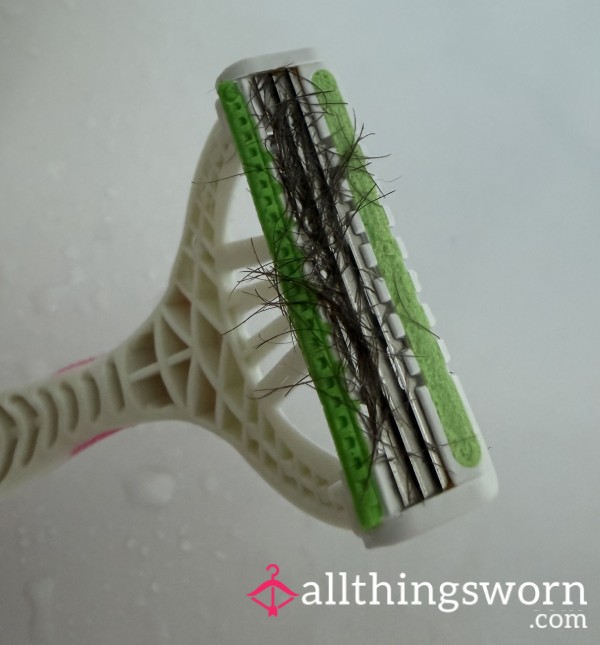 Used Razor