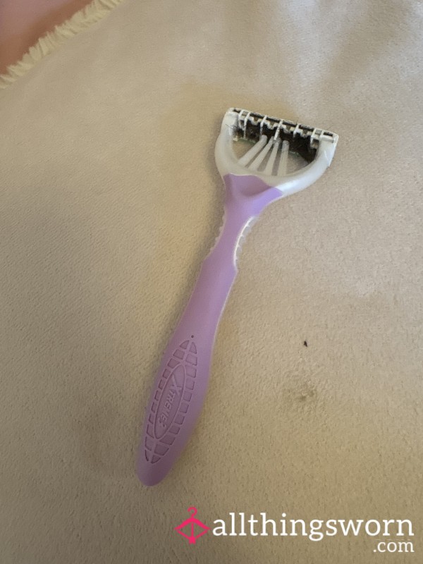 Used Razor