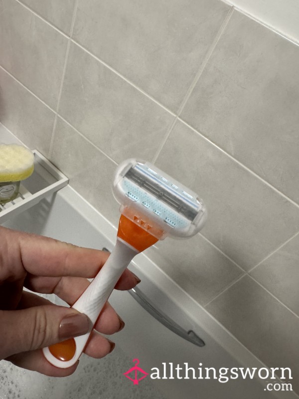 Used Razor