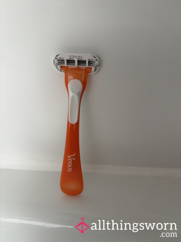 Used Razor