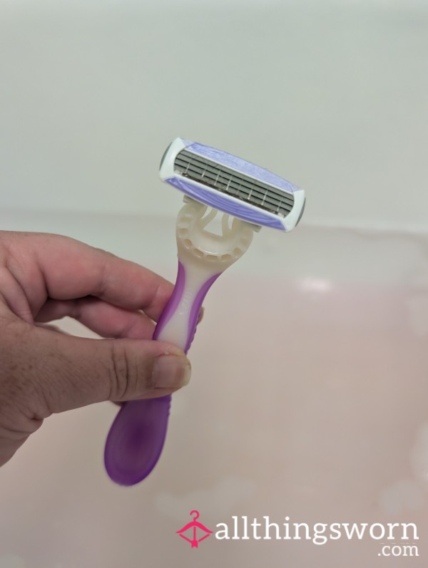 Used Razor