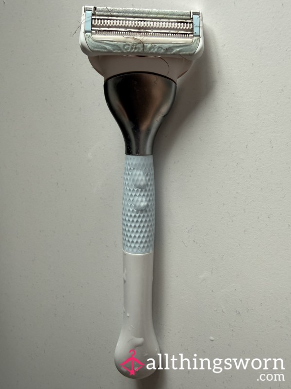 Used Razor