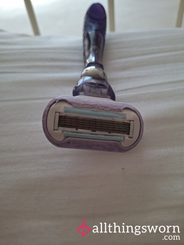 Used Razor