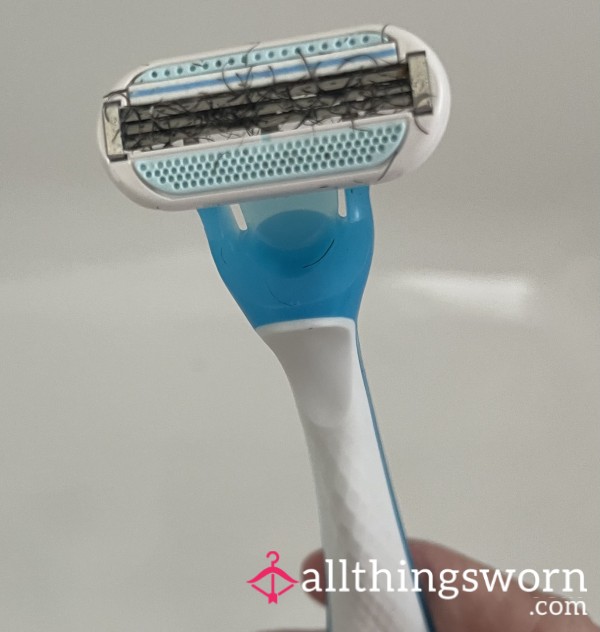 Used Razor