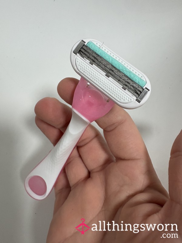 Used Razor Foamed Up