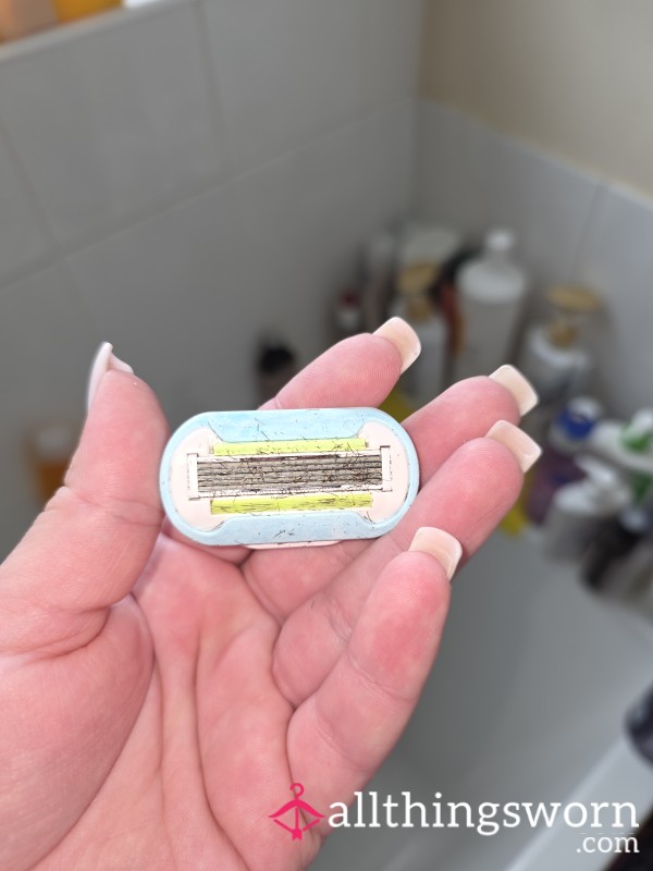 Used 🐱 Razor Head