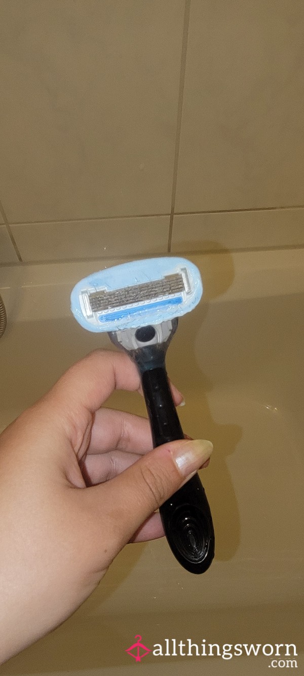 Used Razor Head – Still Tainted By Me~
