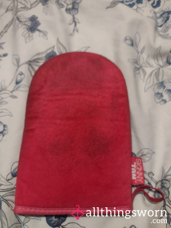 Used Self Tanning Mitt.