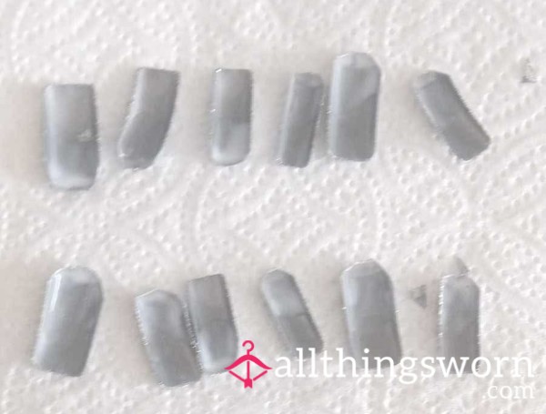 Used Set Silver Sparkly False Nails £18