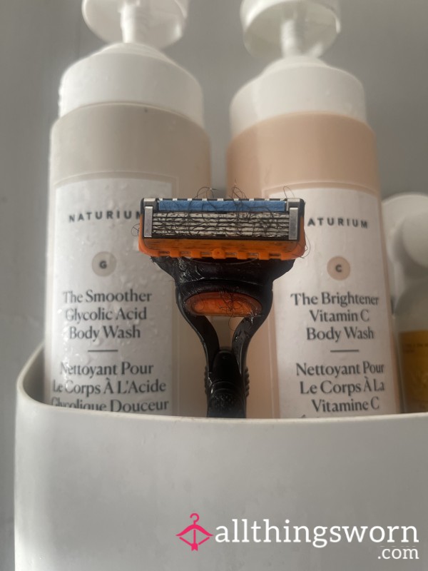 Used Shower Razor – With Or Without Extras