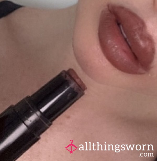 Used Signature Lipstick 💄