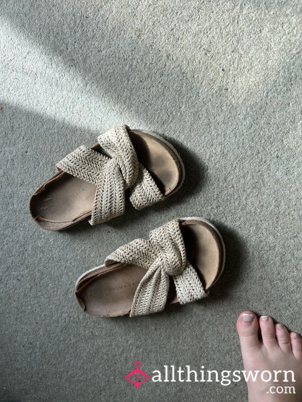 Used Slide On Sandles