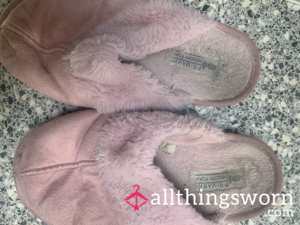 Size UK (4) Used Slippers. Firm Favourite So Very Well Worn. Stinky. Dirty