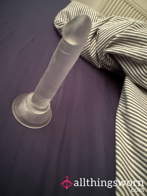 Used Suction Cup Clear Di**o