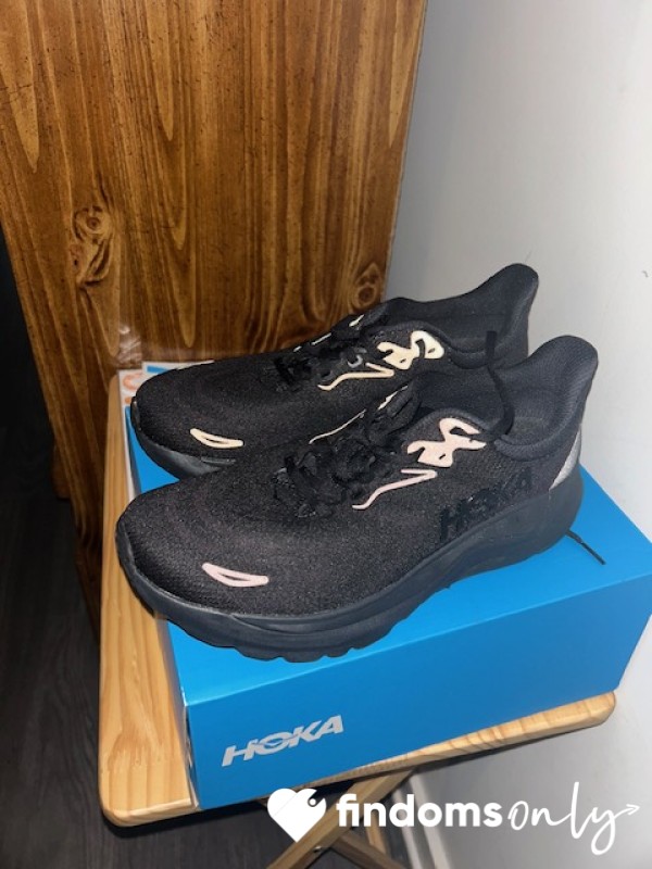 USED SWEATY BLACK GYM SHOES