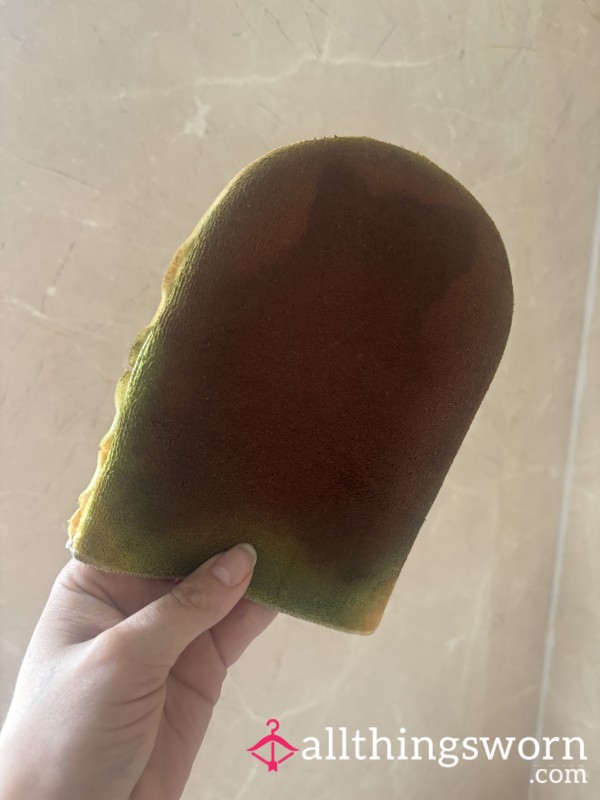 ☀️ USED TANNING MITT — Bronzed, Scented & Skin-Touched ☀️