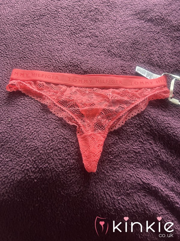Used Things Tommy Hilfiger