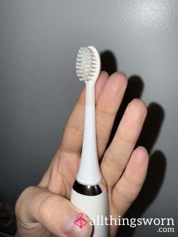 Used Toothbrush Head