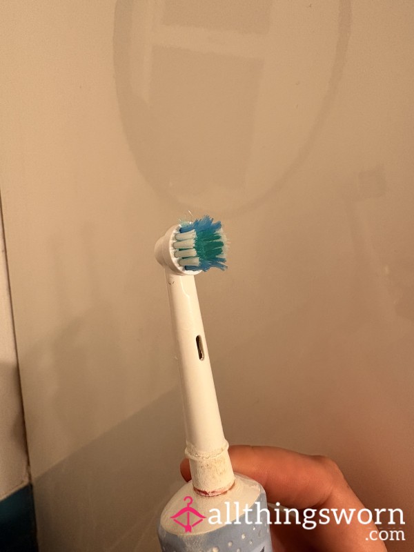Used Toothbrush Head