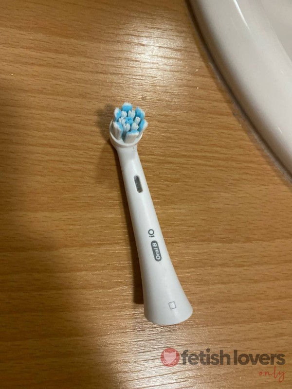 Used Toothbrush Head 6 Months
