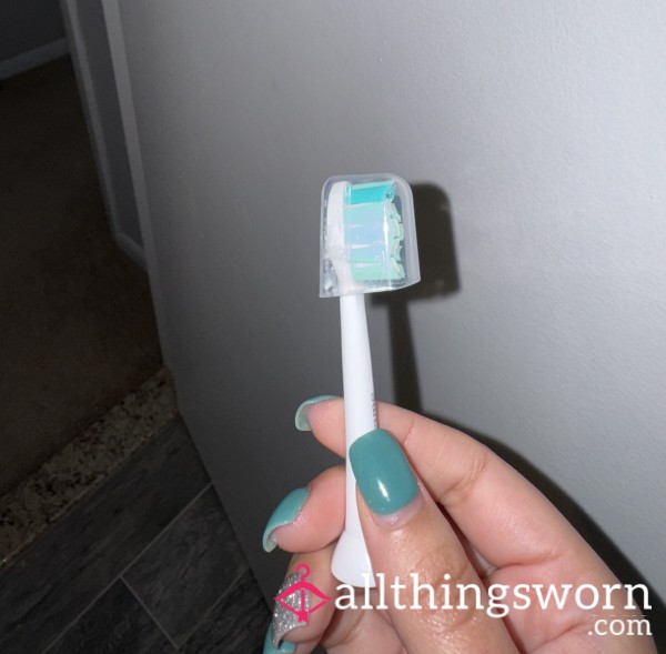 Used Toothbrush Heads