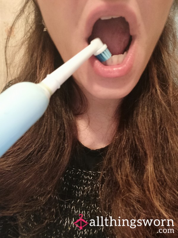 Used Toothbrush Spazzolino Da Denti Teeth