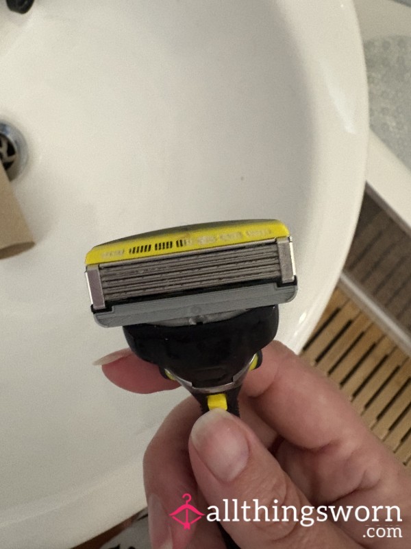 Used Uncleaned Razor Head Freshly Used This Morning