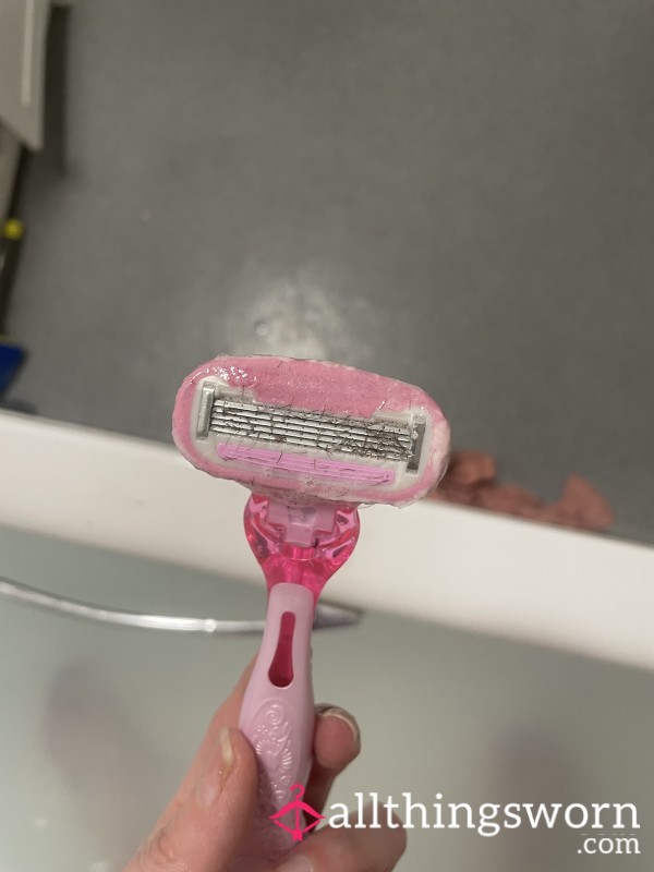 Used Venus Razor