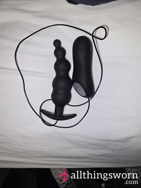 Used Vibrating Bu*t Plug