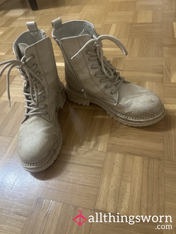 Used White Boots